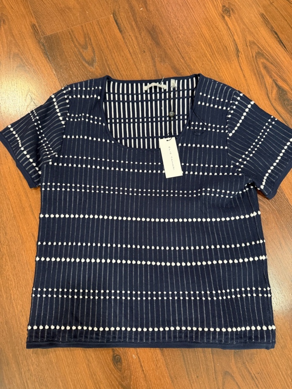 NWT Elie Tahari short-sleeve navy blue and white textured knit top Sz XL